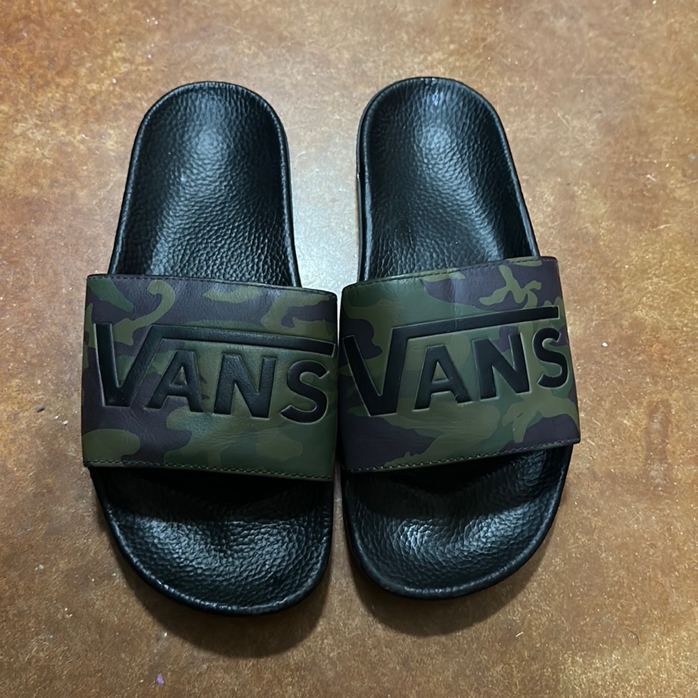 Vans slides camo